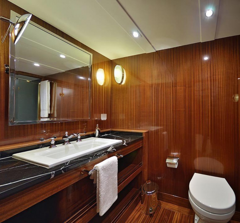 Glorious-motor-sailer-yacht