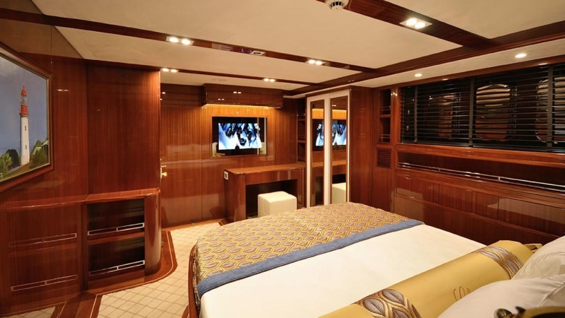 Glorious-motor-sailer-yacht