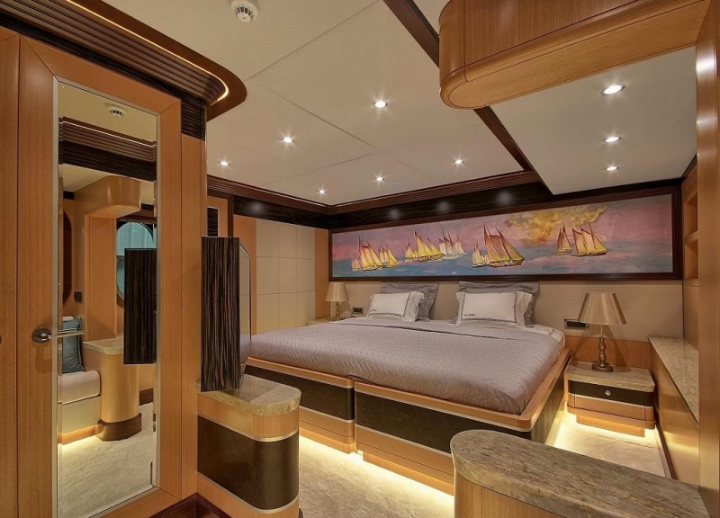 Meira-super-luxury-yacht