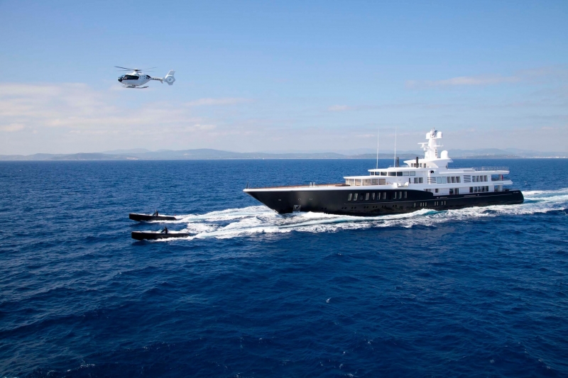 air-super-luxury-yacht
