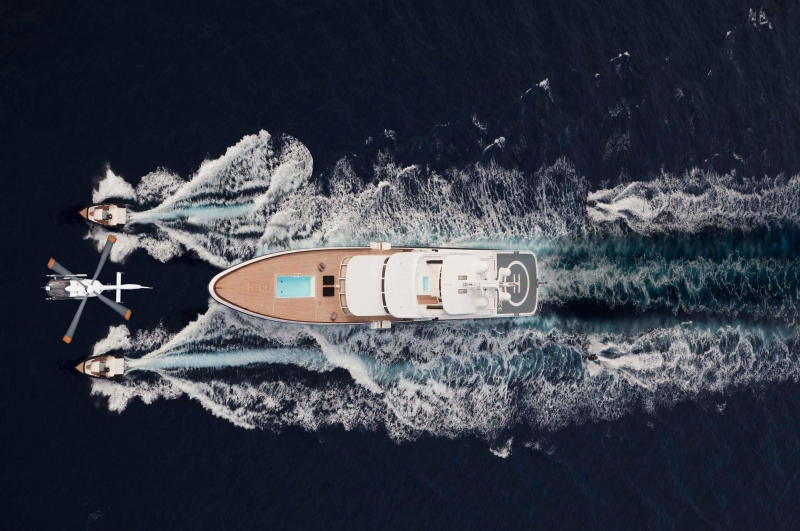 air-super-luxury-yacht