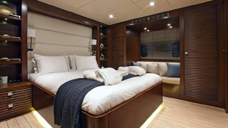 infinity-motor-sailers